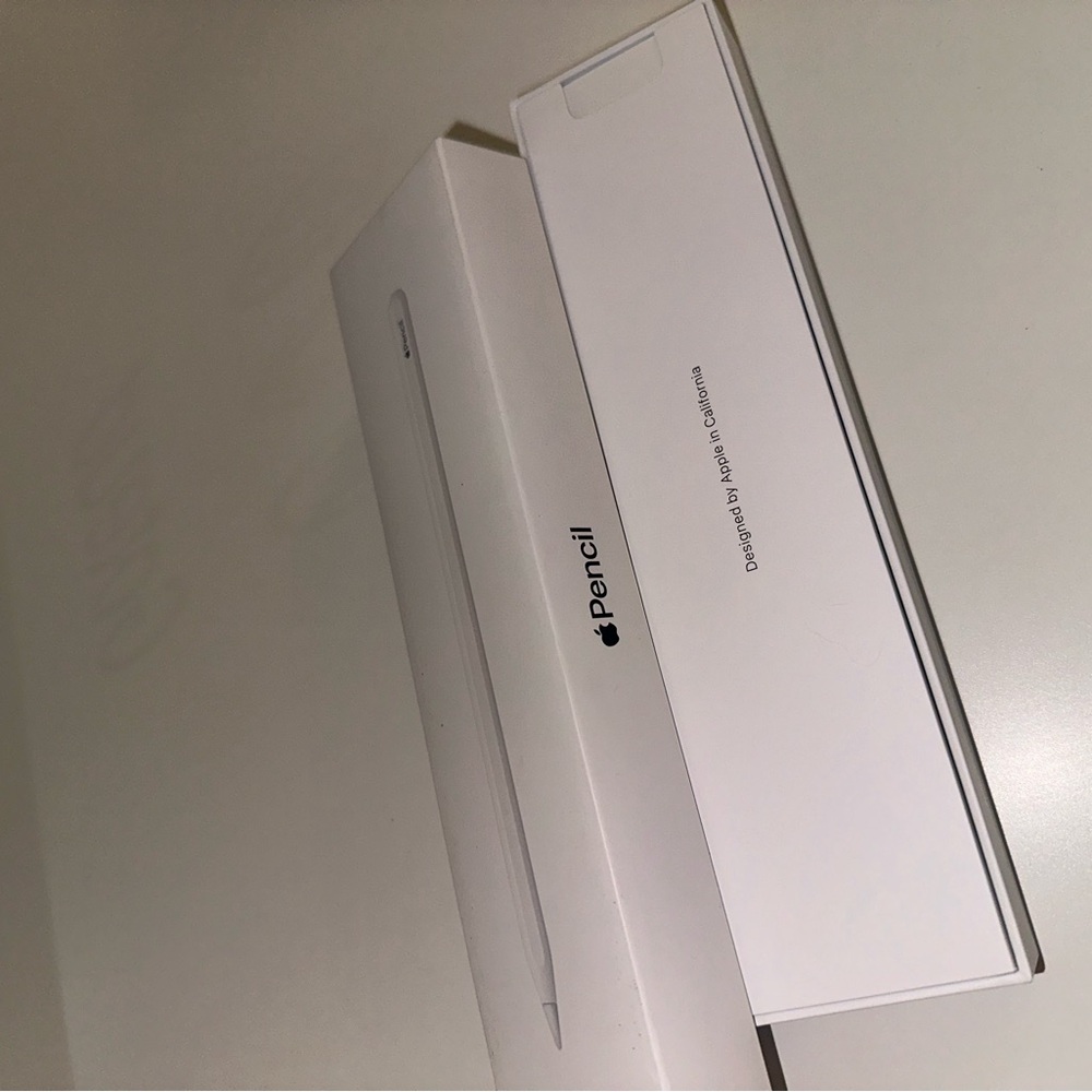 BRAND NEW Apple Pen Gen 2 in White